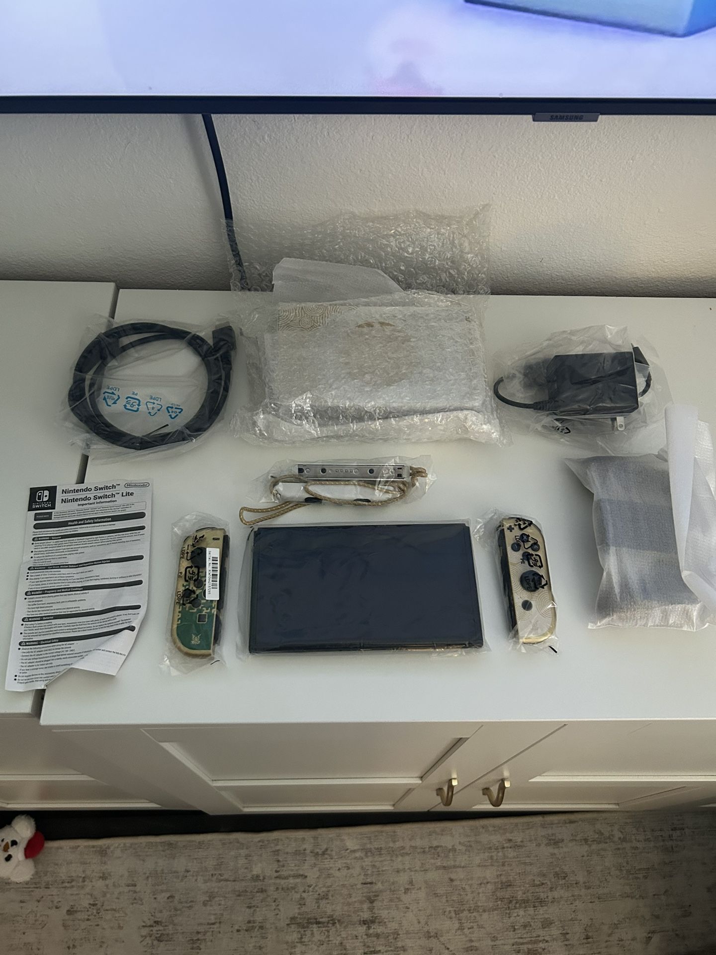 Nintendo Switch OLED Tears Of The Kingdom Edition