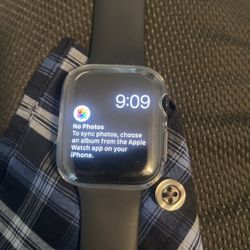 Apple Watch SE 2nd Gen (2022) - 44mm