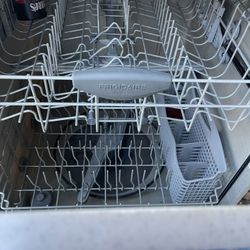Dishwasher 