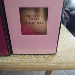 Victoria Secret Bombshell New Parfums 