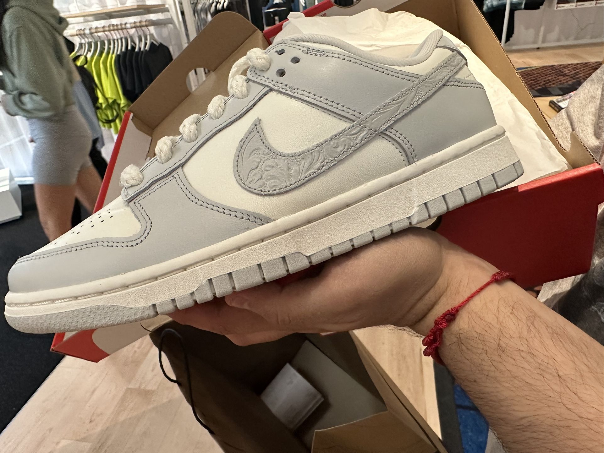 Nike Dunk Low Needlework Size 8.5M