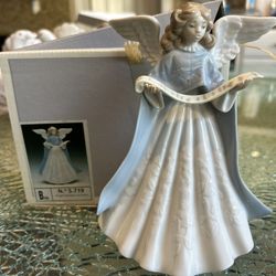 Lladro Angel Navidad Cantante #5719