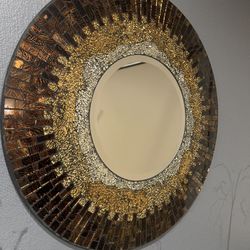 Home Decor Round mirror D24” 