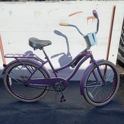 Huffy 24" Nel Lusso Girls' Cruiser Bike, Purple Satin