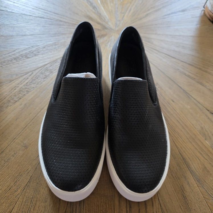 NEW Naturalizer Women's Black Leather Slip-on On Shoe Size 9m