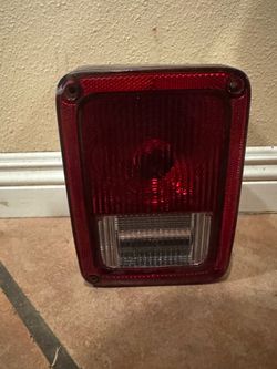 Jeep rubicon rear tail light
