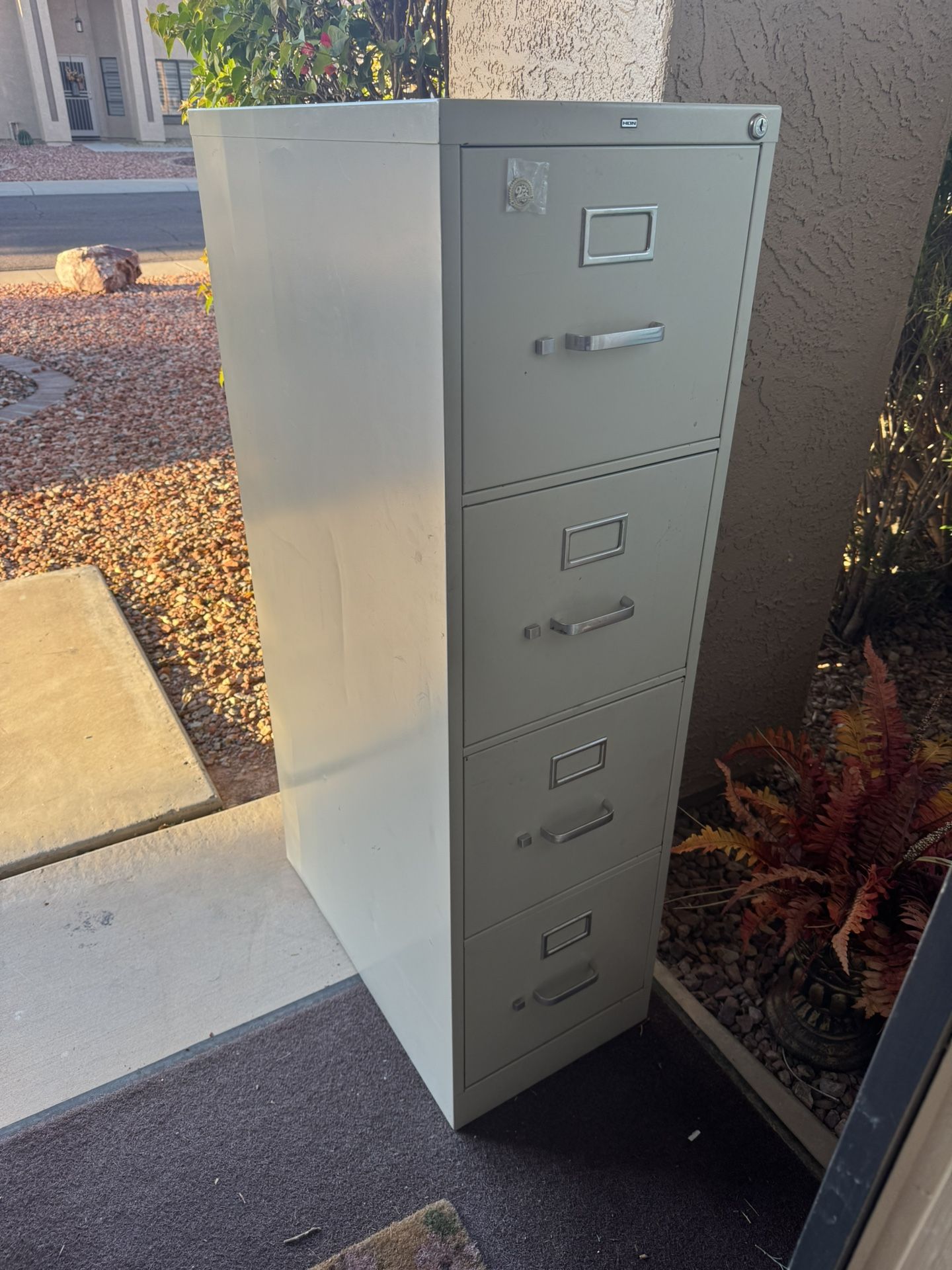 File Cabinet - 4 Drawer - Hon