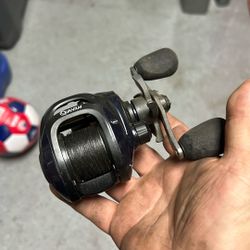 Quantum Baitcast Reel