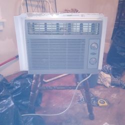 Window Air Conditioner 