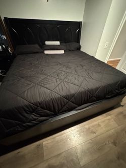 King size bedroom set