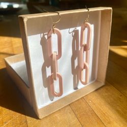 Elegant Pink Link Earrings