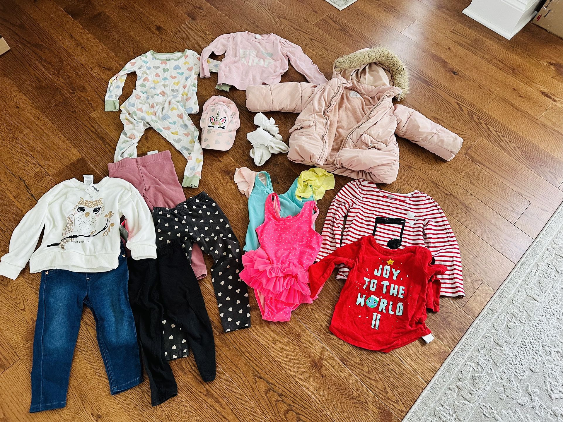 Girl Clothing. 2-4 Year Old. 17 Pieces. Pick Up Ballantyne