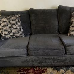 3 Couches For 1