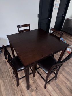 Dining table used