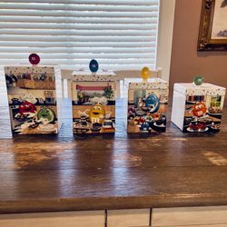 Ⓜ️&Ⓜ️ Collector Jars 