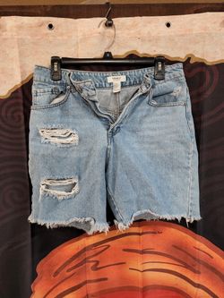 FOREVER 21 CUT OFF DENIM SHORTS