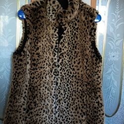 Kristen Blake Women Leopard  Print Faux Fur Vest S Pocket Dressy Zip  Reversible