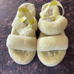 Ugg Sandals 🩴 