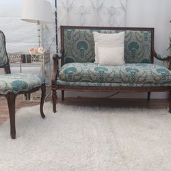 Gorgeous Carved Wood French Settee Loveseat, Couch