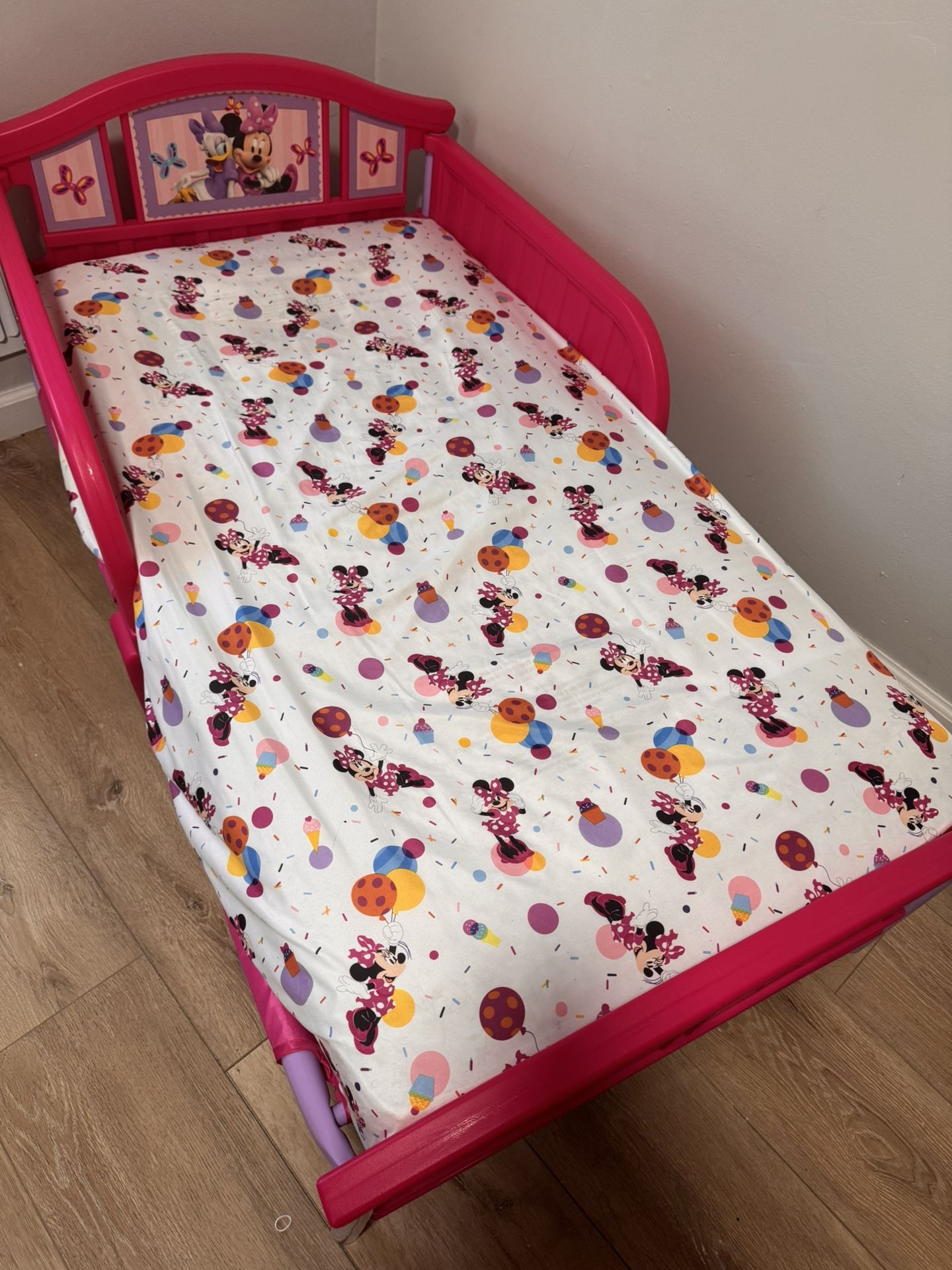 Minnie Mouse Toddler Bed 