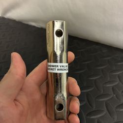 Shower valve socket wrench