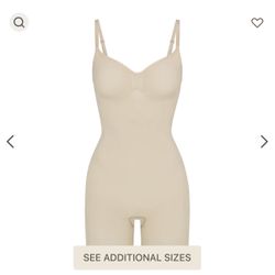 Skims Mid Thought Bodysuit SM