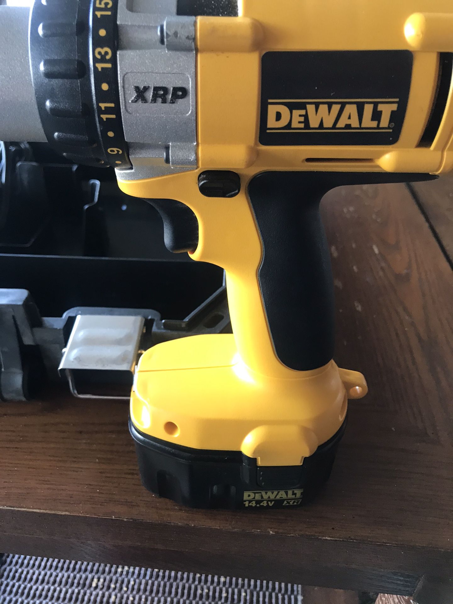 Dewalt - 1/2" 14.4v Cordless Xrp Drill/driver Kit - Dcd920kx