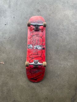 Skateboard red