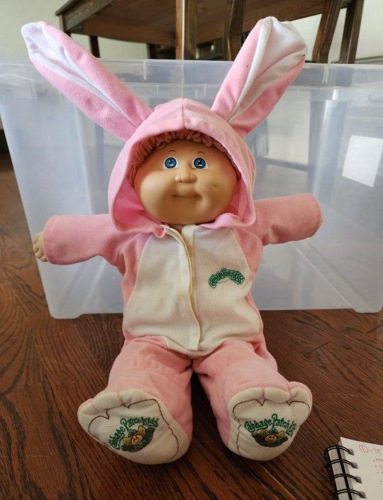 Vintage 1984 Cabbage Patch Kids Doll.
