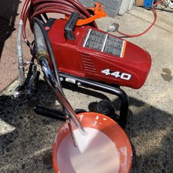 TITAN IMPACT Pain Sprayer Like New Condition