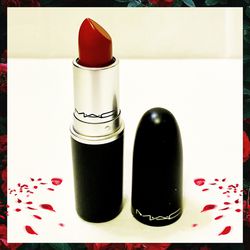 🆕 MAC Cosmetics Matte Chili Lipstick