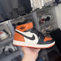 Jordan 1 Retro High OG 'Shattered Backboard'