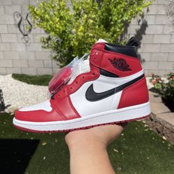  Jordan 1 Chicago (Read Description) 