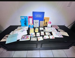 Vintage Collection Of Postage Stamps Of The World With 100’s Of Stamps And Banknotes