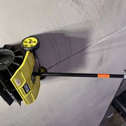 Ryobi Expand It Sweeper Attachment 