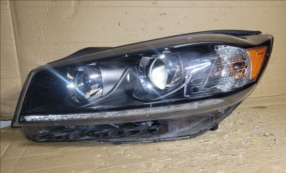 2016-2017-2018 KIA SORENTO LEFT HEADLIGHT HALOGEN W LED OEM