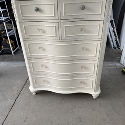 7 Drawer White Solid Wood Dresser !