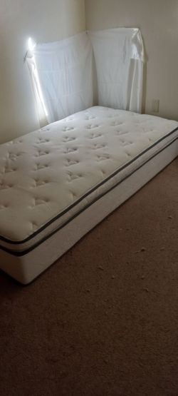 Twin Pillow Top Mattress