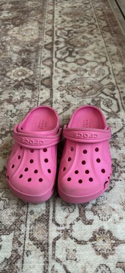 Toddler crocs