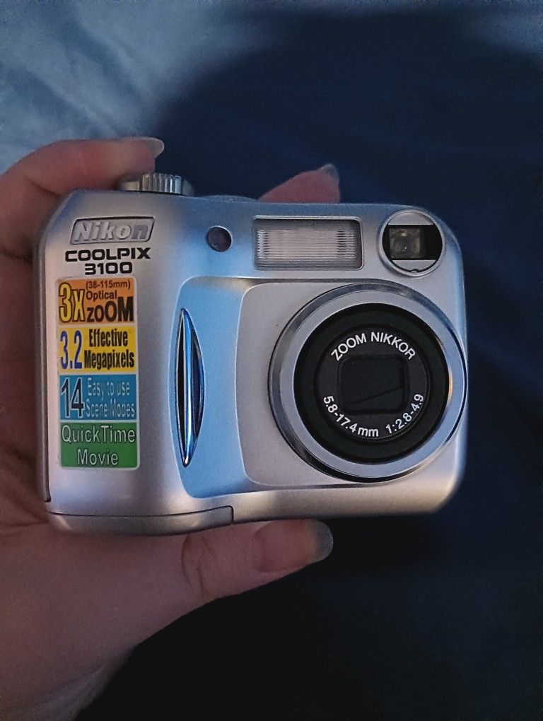 Nikon Coolpix 3100 Digital Camera
