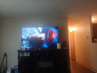 Samsung TV And Xbox Series X 