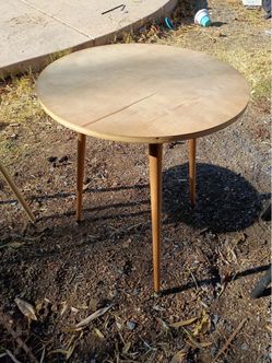 Round Wood Side Table with Tapered Legs