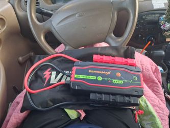 Powermax 2000v jump starter and flashlight