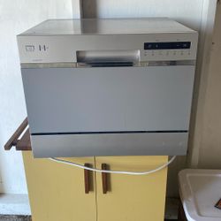 Countertop Dishwasher - Edgestar