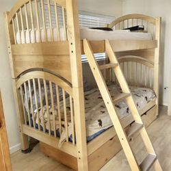 ****Twin Bunk Bed With Mattress *****