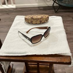 One Pair Of Coach Glasses L902 Scarlet Tortoise