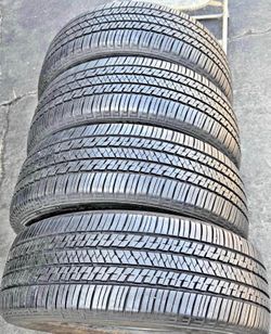 235/50/20 Bridgestone Selling a set of 4 tires in excellent condition π«‘