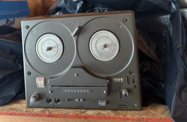 Vintage Tandberg Series1600X reel-to-reel tape recorder