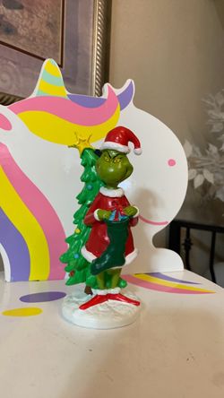 Dr. Seuss The Grinch figurine 6”