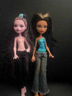 Monster high barbie doll bundle